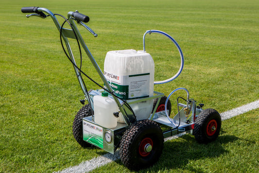 Traccialinee Supermatic GM10 Un'eccellenza nel settore della tracciatura campi, con due decenni di esperienza e prestazioni comprovate in società sportive di ogni dimensione in tutta Europa. Il suo design meccanico innovativo garantisce affidabilità e semplicità d'uso in qualsiasi condizione climatica.